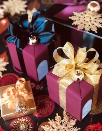 Tinsel Town Gift Wrapping