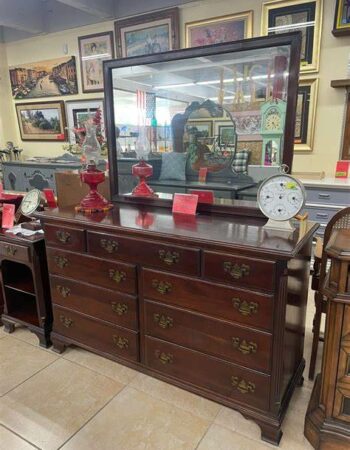 Visalia Vintage & Antiques